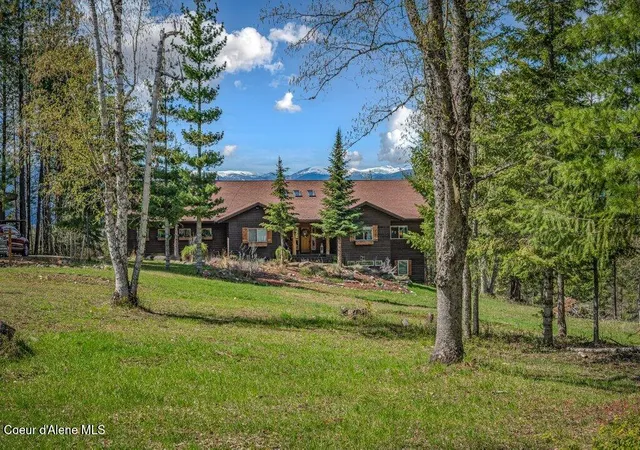 Photo 2 of Single family home for sale at 2875 Gold Crk Rd, Sandpoint, ID 83864 | MLS# 26-4043 | Listing updated on 2026-07-29