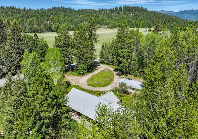 2nd image of 1601 Spades Rd, Sagle, ID 83860 | MLS# 26-3772
