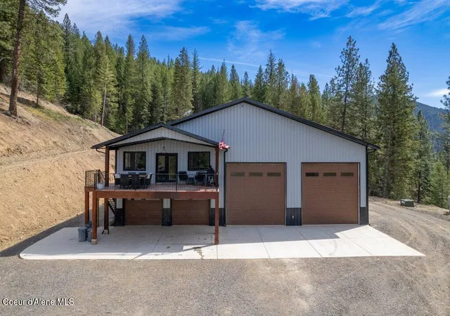 Homes for sale in Pinehurst, ID | 3835 Pinecreek Rd, Pinehurst, ID 83850 | MLS# 26-3807
