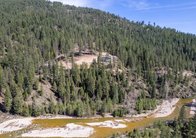 Homes for sale in Pinehurst, ID | 3835 Pinecreek Rd, Pinehurst, ID 83850 | MLS# 26-3807