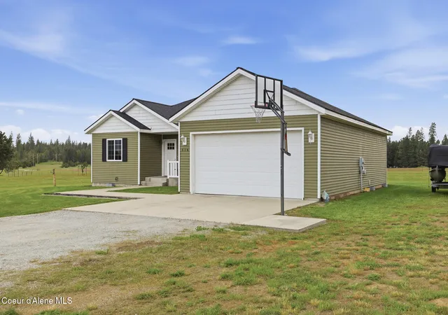 Photo 3 of Single family home for sale at 516 Solar Rd, Oldtown, ID 83822 | MLS# 26-4882 | Listing updated on 2026-08-28