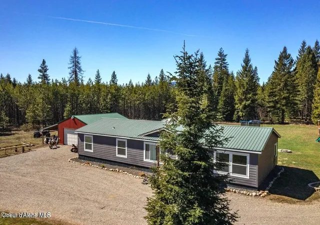 Homes for sale in Rathdrum, ID | 4062 W Seasons Rd, Rathdrum, ID 83858 | MLS# 26-4107