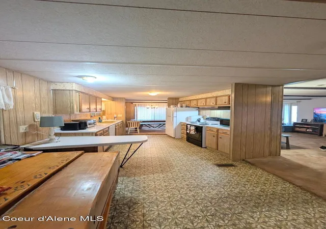 3rd image of 968 Roosevelt Rd, Bonners Ferry, ID 83805 | MLS# 26-3887