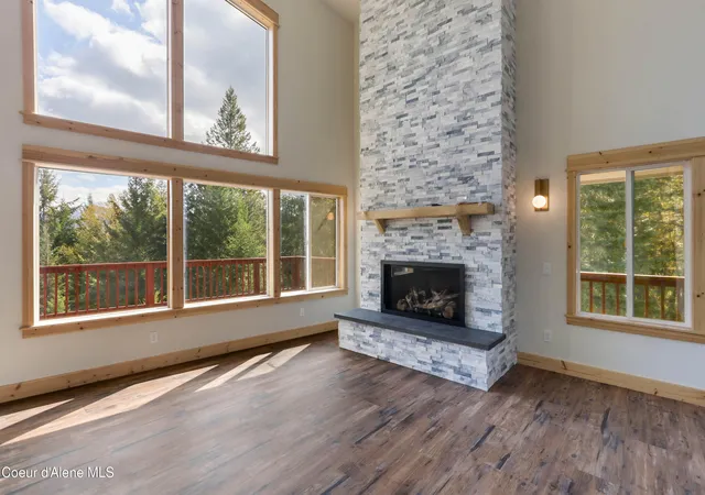 4th image of 6101 Bottle Bay Rd, Sagle, ID 83860 | MLS# 26-3935