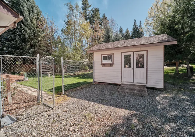 Homes for sale in Hayden, ID | 2753 E Point Hayden Dr, Hayden, ID 83835 | MLS# 26-4050