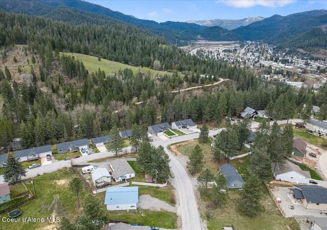 4th image of 302 Rio Vista St, Osburn, ID 83849 | MLS# 26-4063