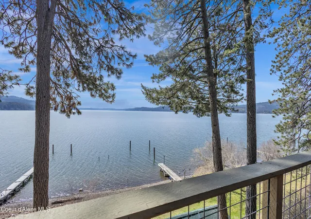 Homes for sale in Harrison, ID | 428 E Beachhouse Ln, Harrison, ID 83833 | MLS# 26-4130