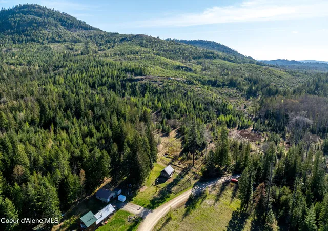 2nd image of 963 Irish Rd, Sagle, ID 83860 | MLS# 26-4123
