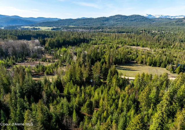 4th image of 963 Irish Rd, Sagle, ID 83860 | MLS# 26-4123