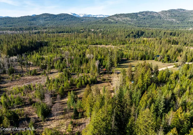5th image of 963 Irish Rd, Sagle, ID 83860 | MLS# 26-4123