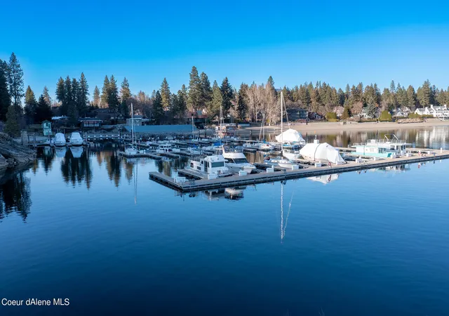 Homes for sale in Coeur D'alene, ID | 1100 E Lakeshore Dr #d21, Coeur D'alene, ID 83814 | MLS# 26-4466