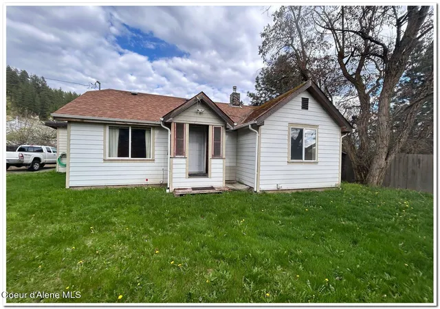Homes for sale in Bonners Ferry, ID | 6648 Chippewa Dr, Bonners Ferry, ID 83805 | MLS# 26-6131