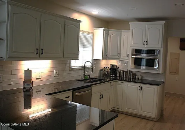 Photo 3 of Single family home for sale at 101 Sprague St, Kootenai, ID 83840 | MLS# 26-4202 | Listing updated on 2026-07-30
