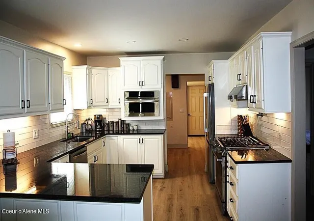 Photo 3 of Single family home for sale at 101 Sprague St, Kootenai, ID 83840 | MLS# 26-4202 | Listing updated on 2026-07-30