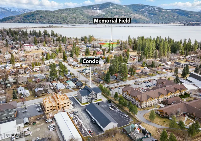 Homes for sale in Sandpoint, ID | 424 S Olive Ave #302, Sandpoint, ID 83864 | MLS# 26-4222