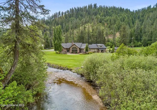 Photo 1 of Sale Pending at 1990 S Gateway Ranch Rd, Coeur D Alene, ID 83814 | MLS# 26-4281 | Listing updated on 2026-06-24