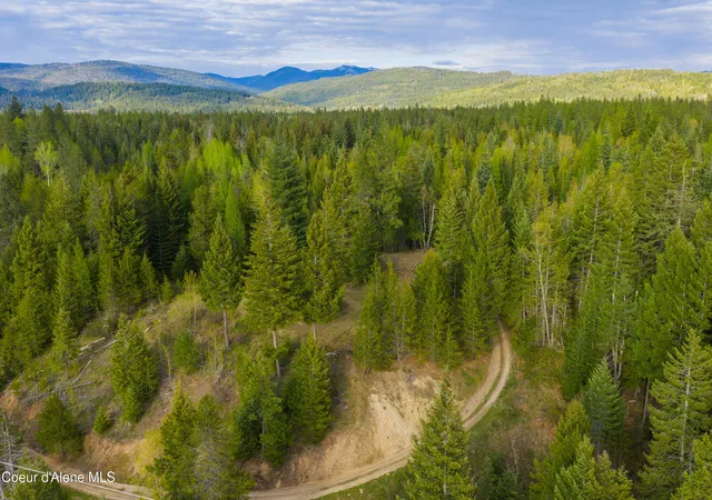 Homes for sale in Sandpoint, ID | 1894 Bowen Arrow Rd, Sandpoint, ID 83864 | MLS# 26-4261