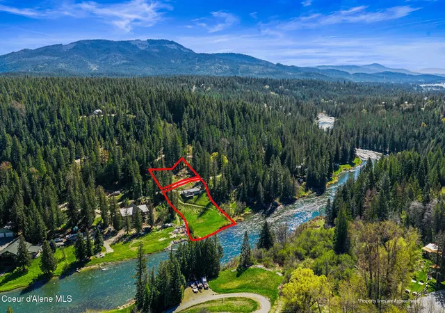 Photo 2 of Manufactured home for sale at 792 Dirks Rd, Priest River, ID 83856 | MLS# 26-4314 | Listing updated on 2026-05-06