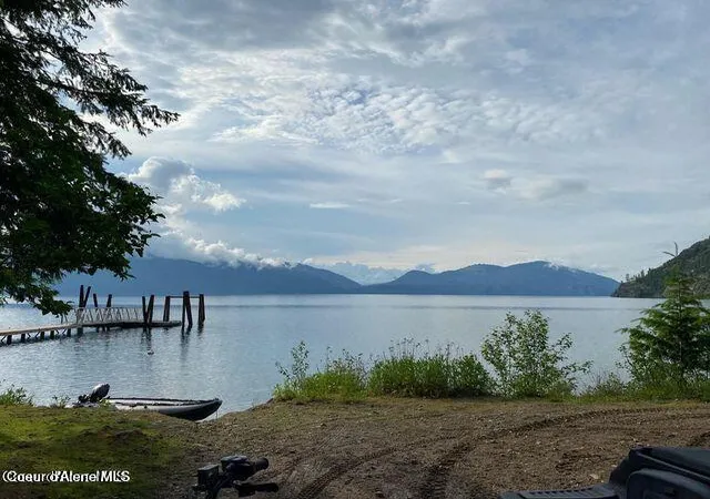 Homes for sale in Bayview, ID | 161 E Kamloop Ave E, Bayview, ID 83803 | MLS# 26-4345