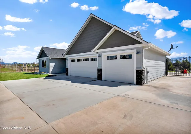 Homes for sale in Athol, ID | 24812 N Old Hwy 95, Athol, ID 83801 | MLS# 26-4366