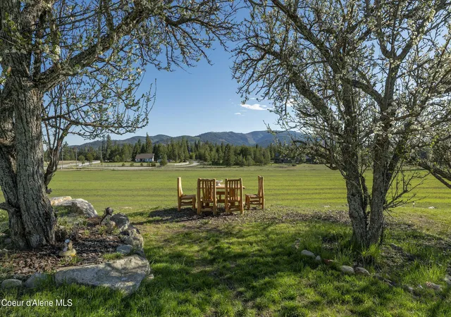 Photo 3 of Single family home for sale at 1050 Eastside Rd, Priest River, ID 83856 | MLS# 26-4396 | Listing updated on 2026-05-06