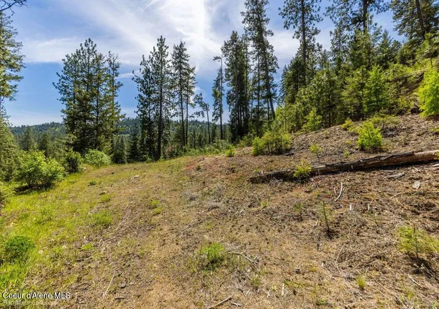 5th image of 821 S Star Garnet Rd, Coeur D Alene, ID 83814 | MLS# 26-4457