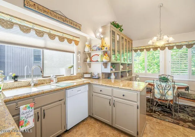 5th image of 2912 E Fernan Hill Rd, Coeur D Alene, ID 83814 | MLS# 26-4572