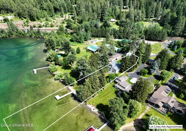 Photo 3 of Single family home for sale at 239 Pierce Ln, Sagle, ID 83860 | MLS# 26-4728 | Listing updated on 2026-08-31