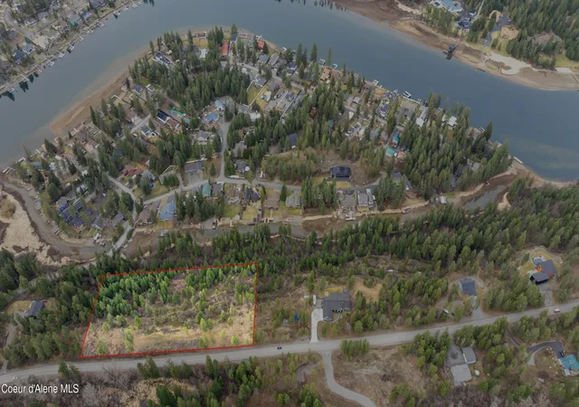 3rd image of Nna W Riverview Dr, Coeur D Alene, ID 83814 | MLS# 26-4859
