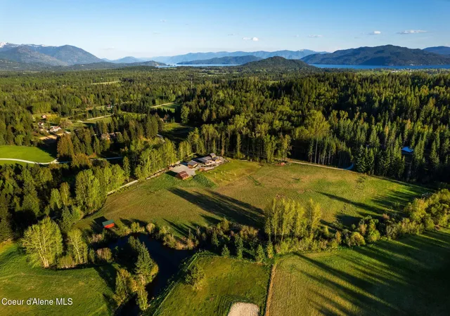 3rd image of 202 Siskin Ln, Sandpoint, ID 83864 | MLS# 26-4757