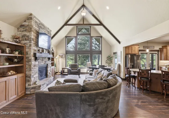 Photo 2 of Single family home for sale at 10374 W Casa Ranchero Dr, Coeur D'alene, ID 83814 | MLS# 26-4901 | Listing updated on 2026-10-07