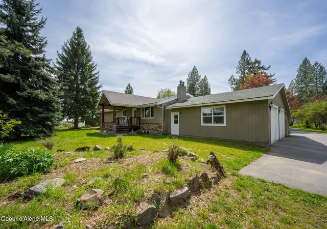 2nd image of 2087 E Glacier Rd, Hayden, ID 83835 | MLS# 26-5048