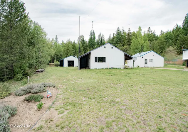 5th image of 2884 Morris Rd, Naples, ID 83847 | MLS# 26-4971