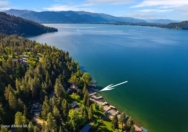 4th image of 5495 Bottle Bay Rd, Sagle, ID 83860 | MLS# 26-5084