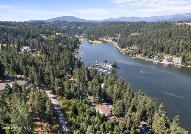 5th image of 1044 W Kidd Island Rd, Coeur D'alene, ID 83814 | MLS# 26-5104