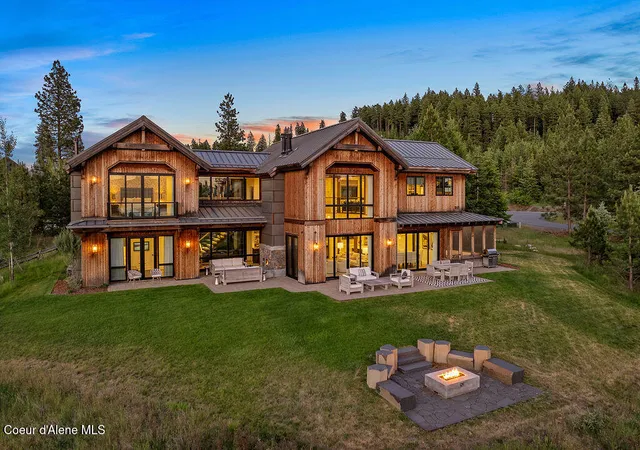 Homes for sale in Harrison, ID | 8033 S Gozzer Rd, Harrison, ID 83833 | MLS# 26-5064
