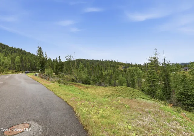 3rd image of 120 Blazing Saddle Ct, Pinehurst, ID 83850 | MLS# 26-5112