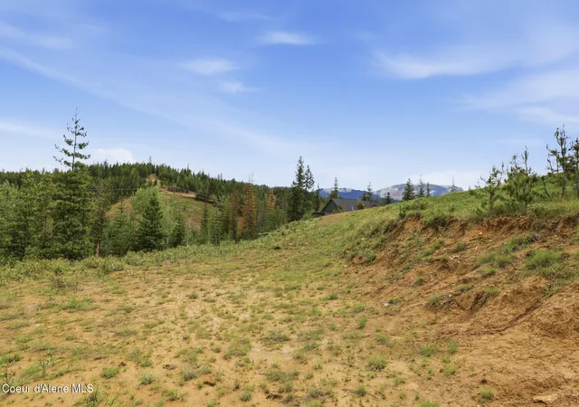 4th image of 120 Blazing Saddle Ct, Pinehurst, ID 83850 | MLS# 26-5112