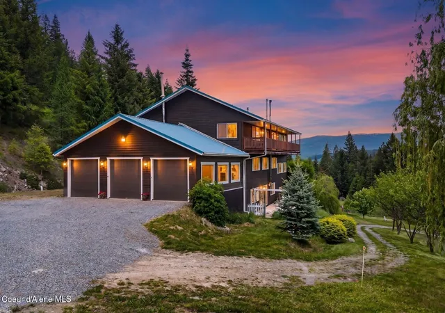 Homes for sale in Bonners Ferry, ID | 4456 Westside Rd, Bonners Ferry, ID 83805 | MLS# 26-5246