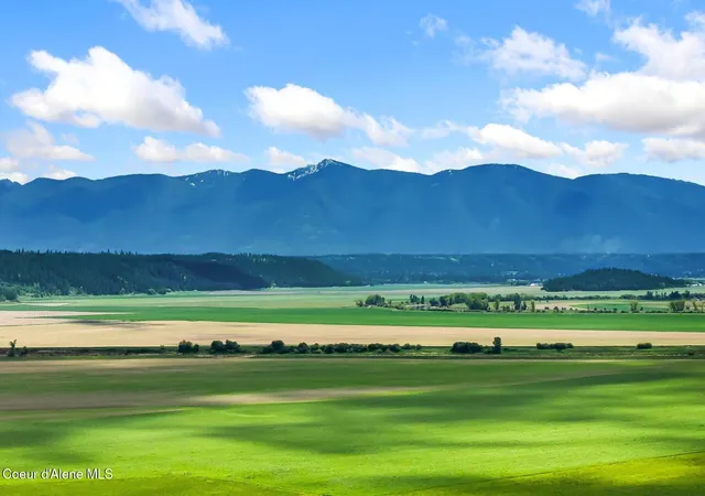 Homes for sale in Bonners Ferry, ID | 4456 Westside Rd, Bonners Ferry, ID 83805 | MLS# 26-5246