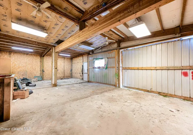 Photo 4 of Single family home for sale at 203 W Yellowstone Ave, Silverton, ID 83867 | MLS# 26-5311 | Listing updated on 2026-10-16