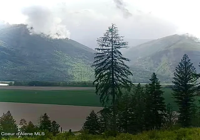 Homes for sale in Bonners Ferry, ID | Nna This Way Rd, Bonners Ferry, ID 83805 | MLS# 26-5339