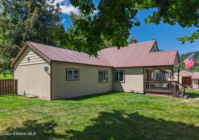 Homes for sale in Saint Maries, ID | 2015 Washington Ave, Saint Maries, ID 83861 | MLS# 26-6518