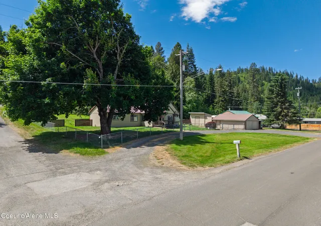 Homes for sale in Saint Maries, ID | 2015 Washington Ave, Saint Maries, ID 83861 | MLS# 26-6518