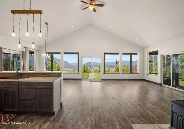 Homes for sale in Naples, ID | 153 Ocean Front Pl, Naples, ID 83847 | MLS# 26-5551