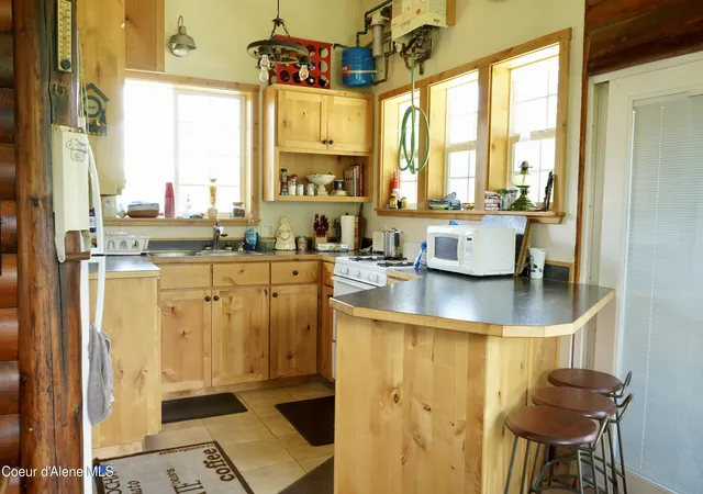 Homes for sale in Kingston, ID | 1878 Eaton Ln, Kingston, ID 83839 | MLS# 26-5360