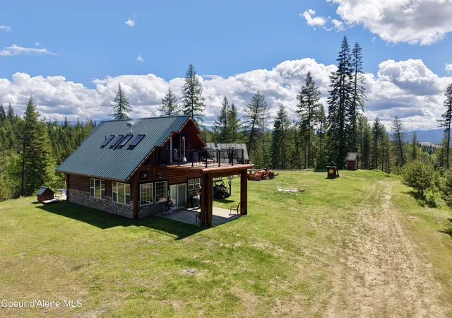 3rd image of 1878 Eaton Ln, Kingston, ID 83839 | MLS# 26-5360