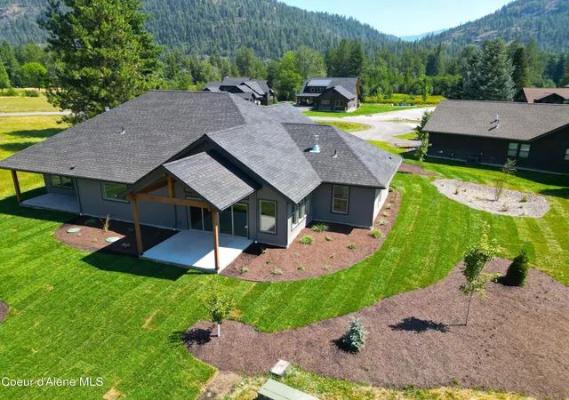 Homes for sale in Sandpoint, ID | 86 Marie Victoria Ct, Sandpoint, ID 83864 | MLS# 26-5387