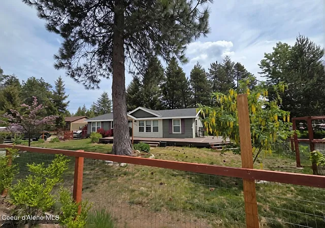 Homes for sale in Spirit Lake, ID | 32734 N 10th Ave, Spirit Lake, ID 83869 | MLS# 26-5441