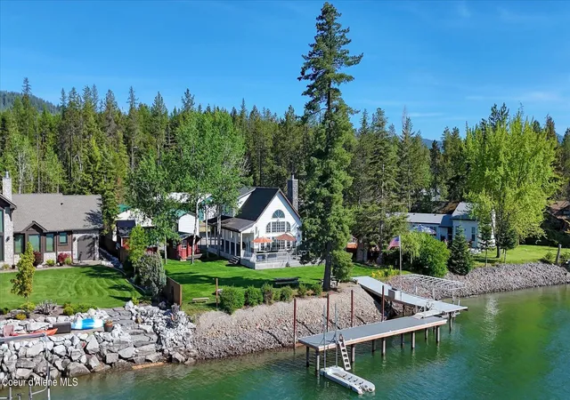 4th image of 723 Evergreen Rd, Sagle, ID 83860 | MLS# 26-5491